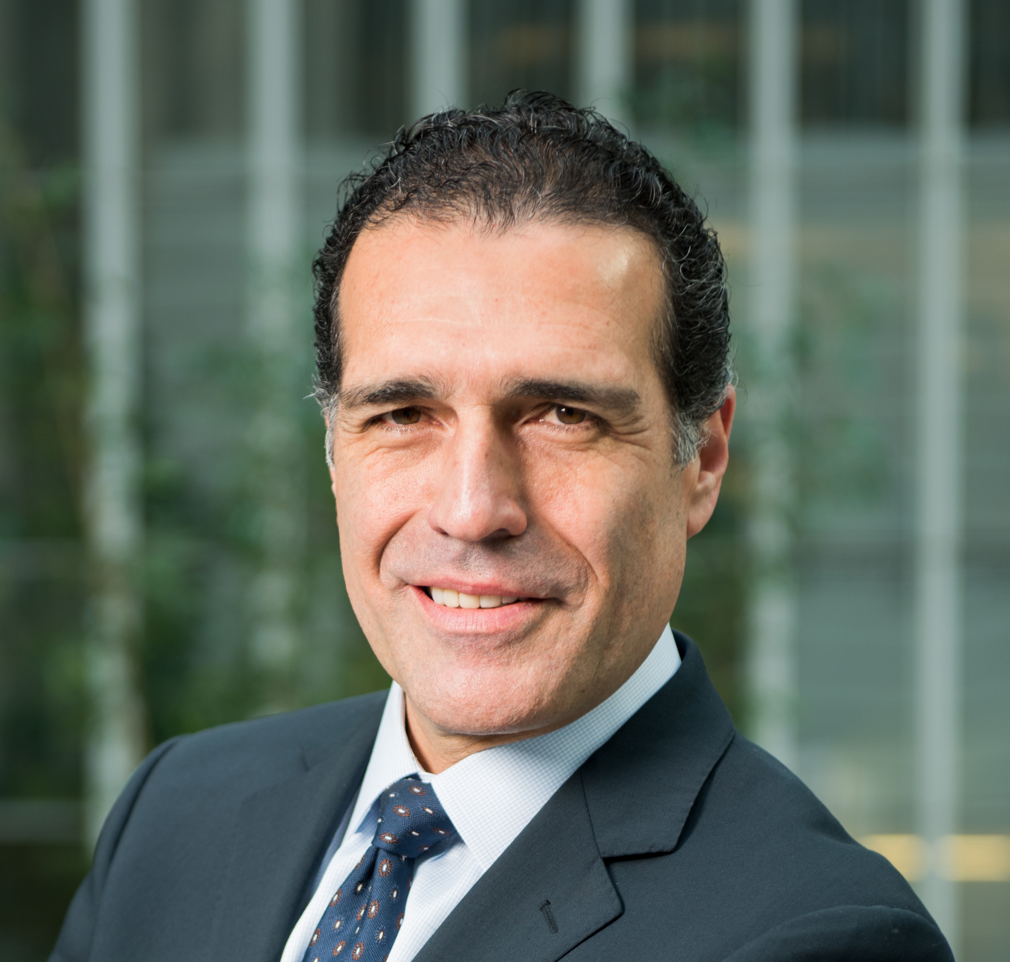 Dr Gonzalo Castro de la Mata